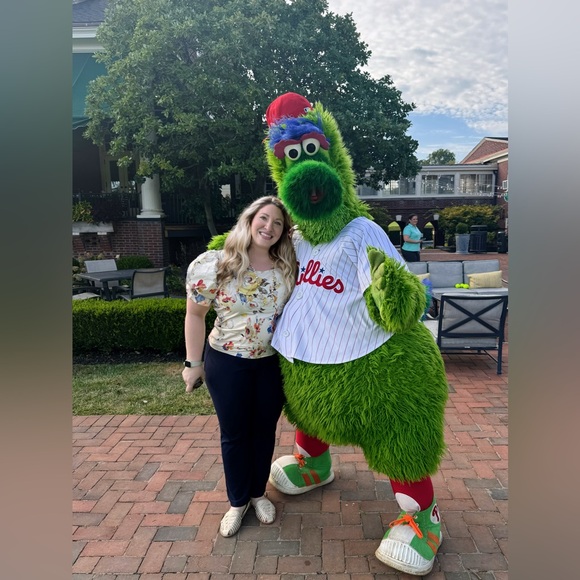 ✌️❤️🏳️🌈🧜🏽♀️✍️ - Picture 2 of 4